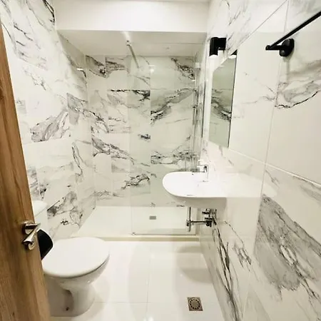 Апартаменты Raspberry Stylish & Free Underground Parking